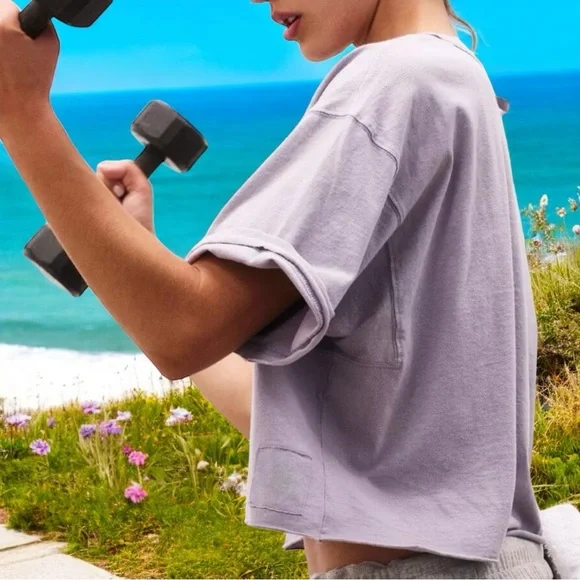 New 🔥 Free People Movement Inspire Buti Logo Boxy Crop Tee, Gray / Black - Picture 11 of 16